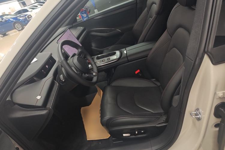 Used Xiaomi Auto SU7 2024 Rear-Drive Long-Range Intelligent Driving Version Left Front Seat