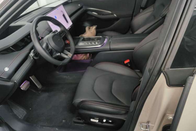 Used Xiaomi Auto SU7 2024 Four-Wheel Drive Ultra-Long Range Advanced Intelligent Driving Max Edition Left Front Seat