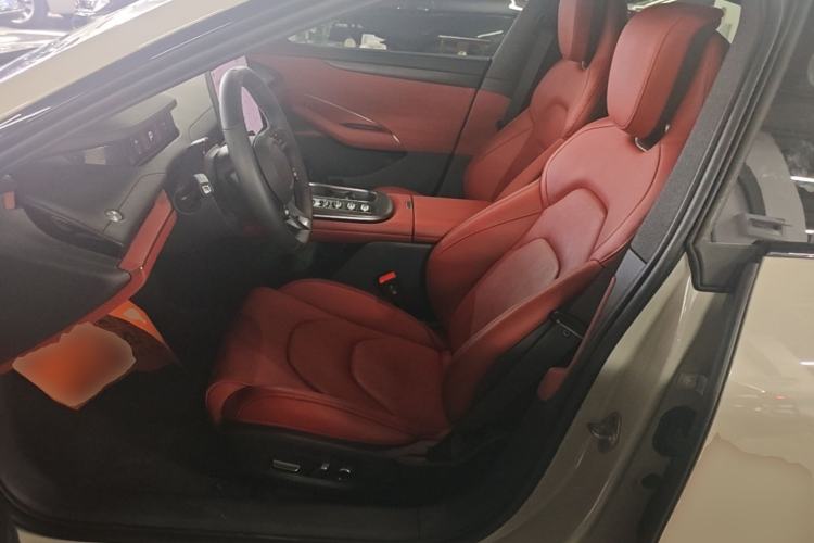 Used Xiaomi Auto SU7 2024 Rear-Drive Ultra-Long Range Advanced Pro-Level Intelligent Driving Version Left Front Seat
