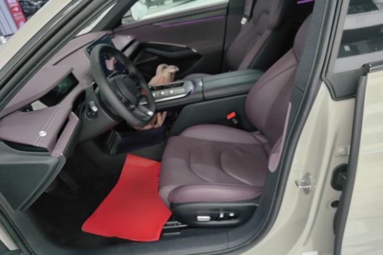 Used Xiaomi Auto SU7 2024 Rear-Drive Long-Range Intelligent Driving Version Left Front Seat