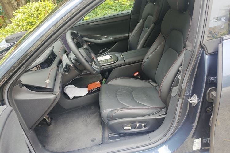 Used Xiaomi Auto SU7 2024 Four-Wheel Drive Ultra-Long Range Advanced Intelligent Driving Max Edition Left Front Seat