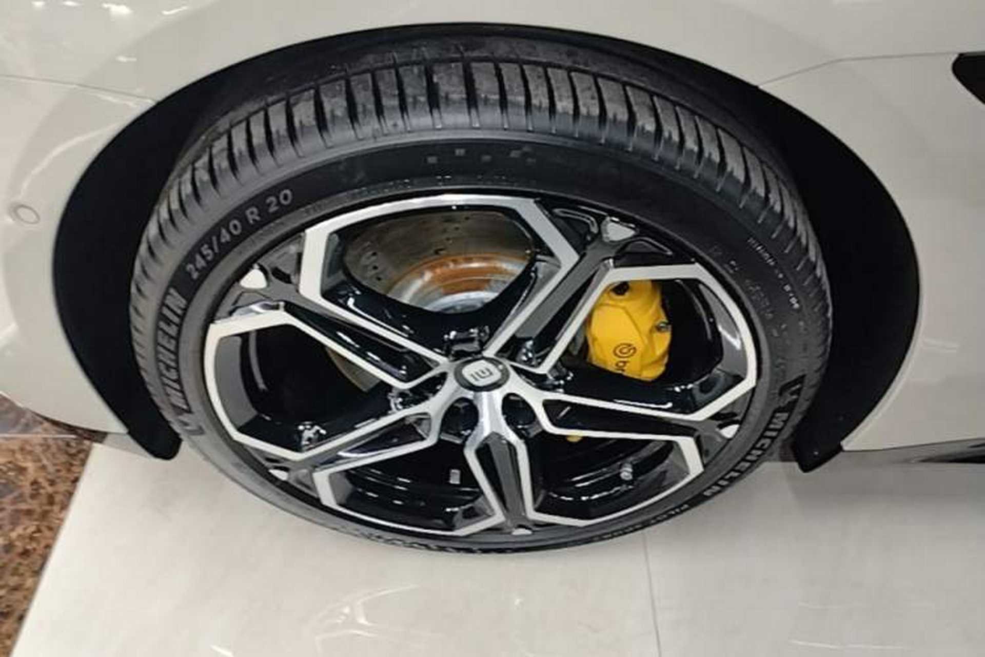 Used Xiaomi Auto SU7 2024 Rear-Drive Long-Range Intelligent Driving Version Left Front Wheel Hub