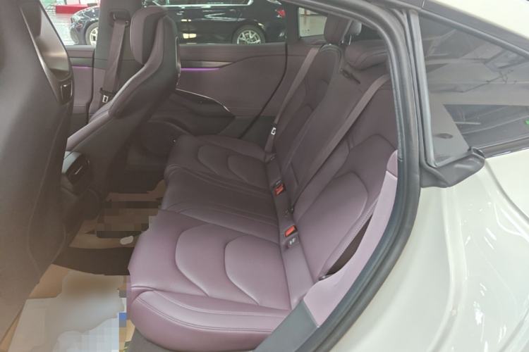 Used Xiaomi Auto SU7 2024 Rear-Drive Long-Range Intelligent Driving Version Left Rear Seat