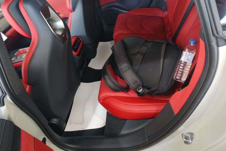 Used Xiaomi Auto SU7 2024 Rear-Drive Long-Range Intelligent Driving Version Left Rear Seat
