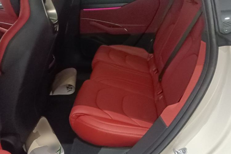 Used Xiaomi Auto SU7 2024 Rear-Drive Long-Range Intelligent Driving Version Left Rear Seat