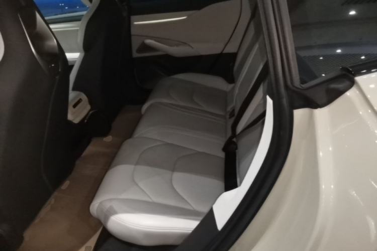 Used Xiaomi Auto SU7 2024 Four-Wheel Drive Ultra-Long Range Advanced Intelligent Driving Max Edition Left Rear Seat