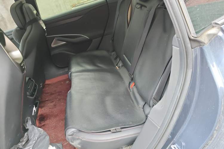Used Xiaomi Auto SU7 2024 Four-Wheel Drive Ultra-Long Range Advanced Intelligent Driving Max Edition Left Rear Seat