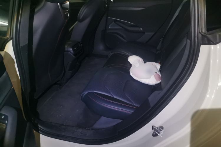 Used Xiaomi Auto SU7 2024 Four-Wheel Drive Ultra-Long Range Advanced Intelligent Driving Max Edition Left Rear Seat