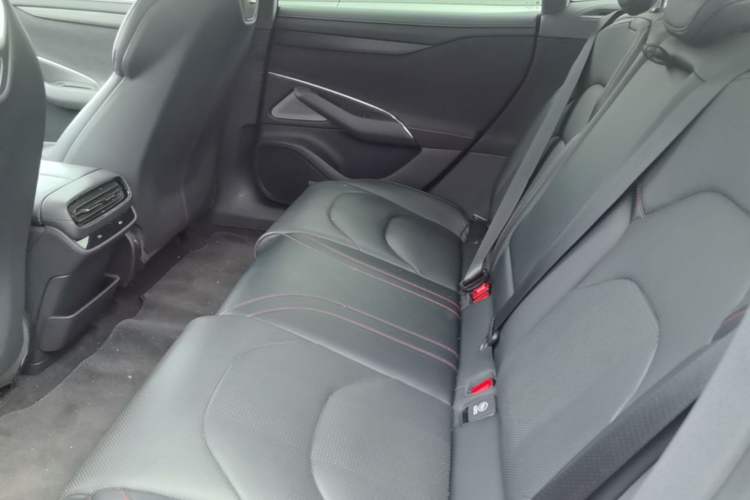 Used Xiaomi Auto SU7 2024 Rear-Drive Standard Founder Edition Left Rear Seat