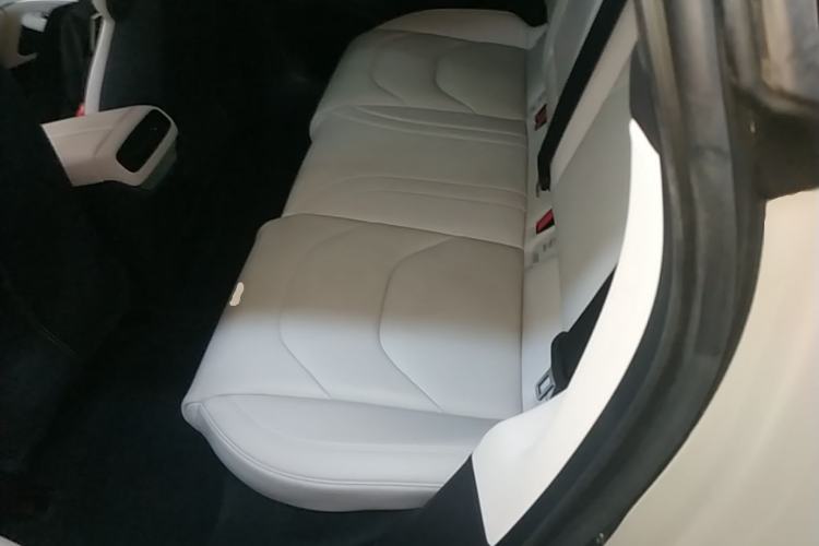Used Xiaomi Auto SU7 2024 Four-Wheel Drive Ultra-Long Range Advanced Intelligent Driving Max Edition Left Rear Seat