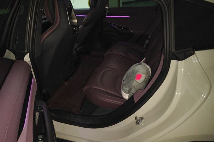 Used Xiaomi Auto SU7 2024 Rear-Drive Long-Range Intelligent Driving Version Left Rear Seat