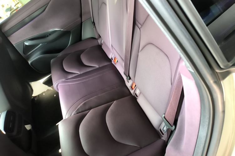 Used Xiaomi Auto SU7 2024 Rear-Drive Ultra-Long Range Advanced Pro-Level Intelligent Driving Version Left Rear Seat