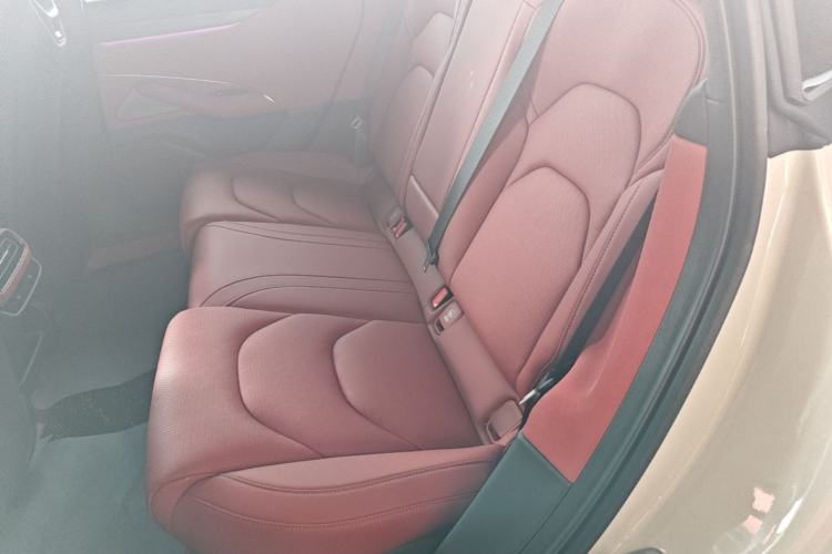 Used Xiaomi Auto SU7 2024 Rear-Drive Long-Range Intelligent Driving Version Left Rear Seat