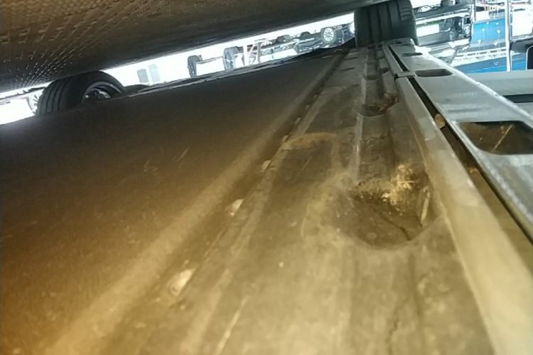 Used Xiaomi Auto SU7 2024 Rear-Drive Ultra-Long Range Advanced Pro-Level Intelligent Driving Version Left Side Sill