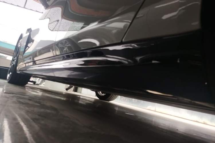 Used Xiaomi Auto SU7 2024 Rear-Drive Long-Range Intelligent Driving Version Left Side Sill