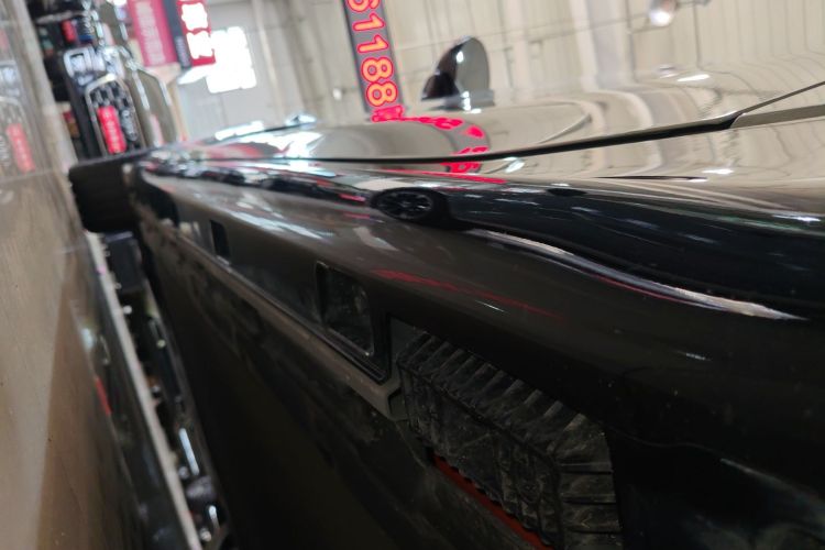 Used Xiaomi Auto SU7 2024 Rear-Drive Long-Range Intelligent Driving Version Left Side Sill