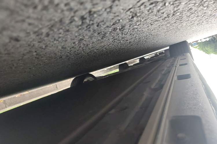 Used Xiaomi Auto SU7 2024 Four-Wheel Drive Ultra-Long Range Advanced Intelligent Driving Max Edition Left Side Sill