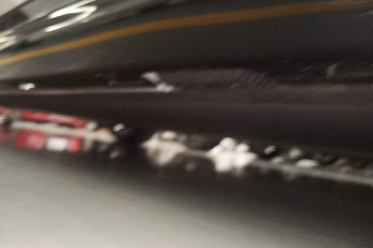 Used Xiaomi Auto SU7 2024 Rear-Drive Ultra-Long Range Advanced Pro-Level Intelligent Driving Version Left Side Sill