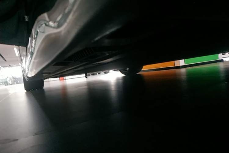 Used Xiaomi Auto SU7 2024 Four-Wheel Drive Ultra-Long Range Advanced Intelligent Driving Max Edition Left Side Sill