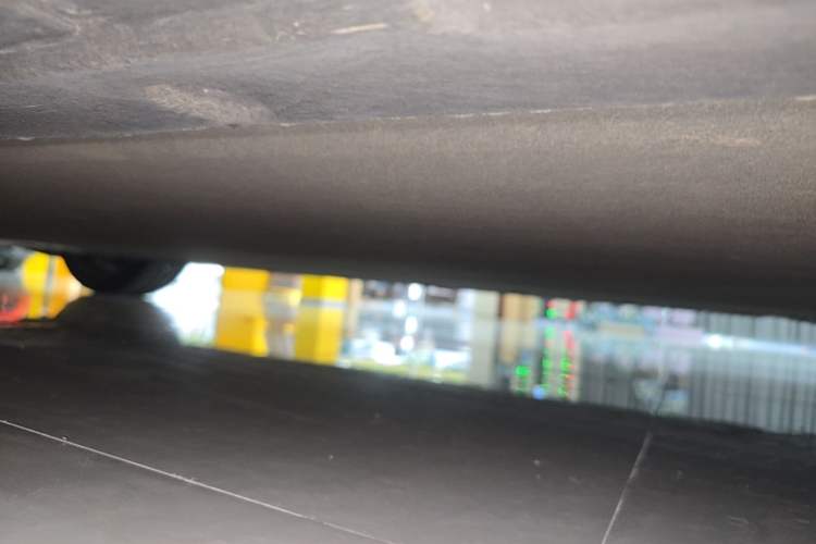 Used Xiaomi Auto SU7 2024 Rear-Drive Long-Range Intelligent Driving Version Left Side Sill