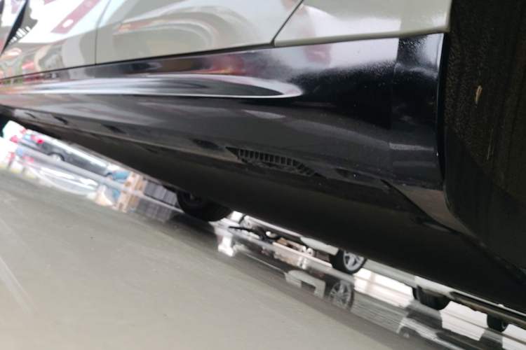 Used Xiaomi Auto SU7 2024 Rear-Drive Ultra-Long Range Advanced Pro-Level Intelligent Driving Version Left Side Sill