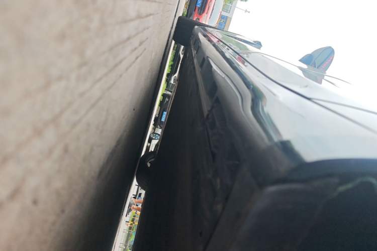 Used Xiaomi Auto SU7 2024 Rear-Drive Long-Range Intelligent Driving Version Left Side Sill