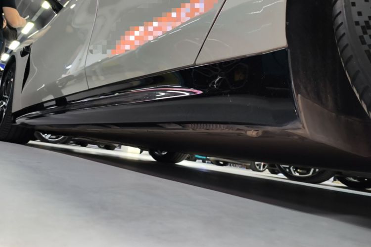 Used Xiaomi Auto SU7 2024 Four-Wheel Drive Ultra-Long Range Advanced Intelligent Driving Max Edition Left Side Sill