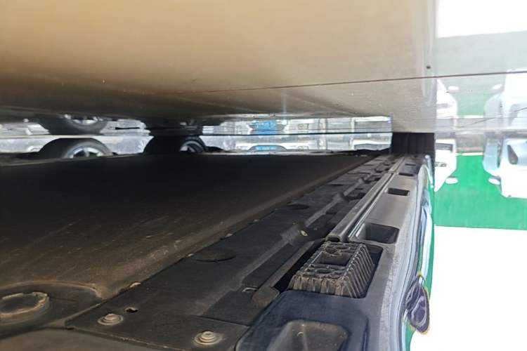 Used Xiaomi Auto SU7 2024 Four-Wheel-Drive Max Founder's Edition Left Side Sill