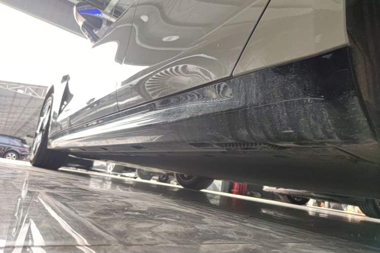 Used Xiaomi Auto SU7 2024 Rear-Drive Ultra-Long Range Advanced Pro-Level Intelligent Driving Version Left Side Sill