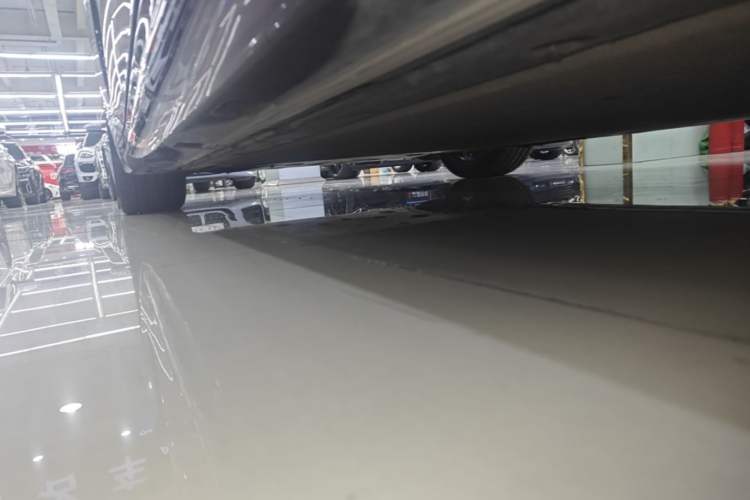 Used Xiaomi Auto SU7 2024 Four-Wheel Drive Ultra-Long Range Advanced Intelligent Driving Max Edition Left Side Sill