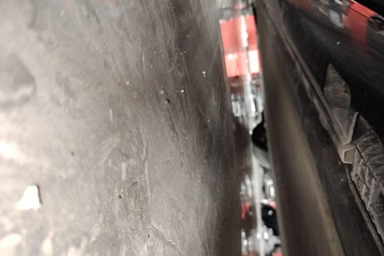 Used Xiaomi Auto SU7 2024 Rear-Drive Ultra-Long Range Advanced Pro-Level Intelligent Driving Version Left Side Sill