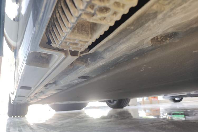 Used Xiaomi Auto SU7 2024 Rear-Drive Ultra-Long Range Advanced Pro-Level Intelligent Driving Version Left Side Sill