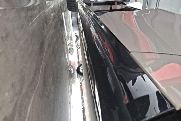 Used Xiaomi Auto SU7 2024 Rear-Drive Long-Range Intelligent Driving Version Left Side Sill