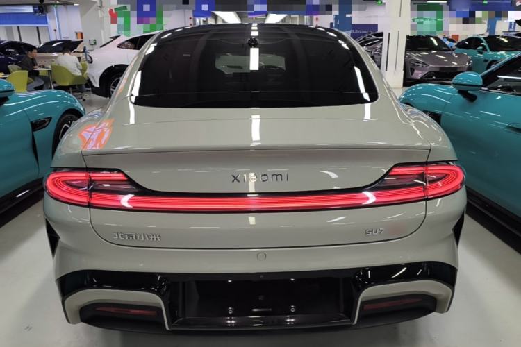 Used Xiaomi Auto SU7 2024 Four-Wheel Drive Ultra-Long Range Advanced Intelligent Driving Max Edition Rear