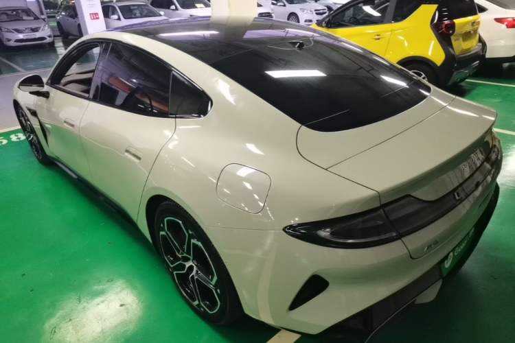 Used Xiaomi Auto SU7 2024 Four-Wheel Drive Ultra-Long Range Advanced Intelligent Driving Max Edition Rear Left 45 Deg