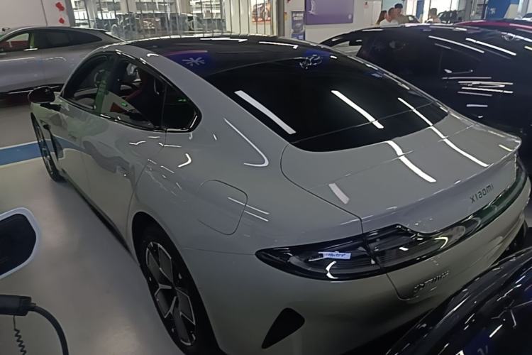 Used Xiaomi Auto SU7 2024 Rear-Drive Long-Range Intelligent Driving Version Rear Left 45 Deg