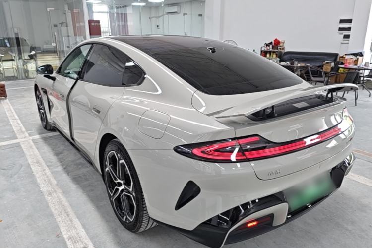Used Xiaomi Auto SU7 2024 Four-Wheel Drive Ultra-Long Range Advanced Intelligent Driving Max Edition Rear Left 45 Deg