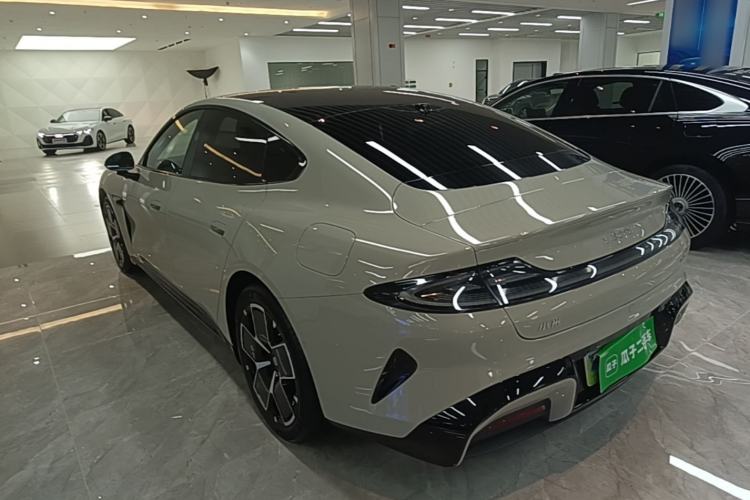 Used Xiaomi Auto SU7 2024 Rear-Drive Long-Range Intelligent Driving Version Rear Left 45 Deg
