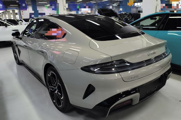 Used Xiaomi Auto SU7 2024 Four-Wheel Drive Ultra-Long Range Advanced Intelligent Driving Max Edition Rear Left 45 Deg