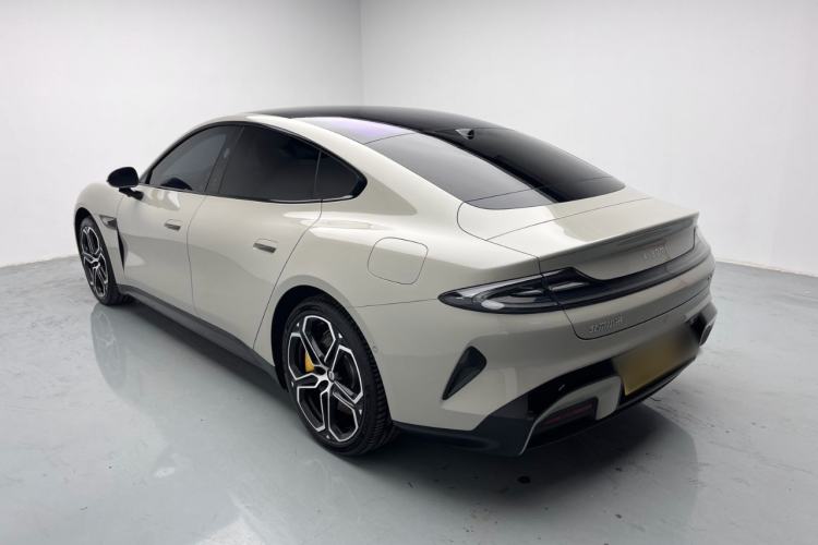Used Xiaomi Auto SU7 2024 Rear-Drive Long-Range Intelligent Driving Version Rear Left 45 Deg