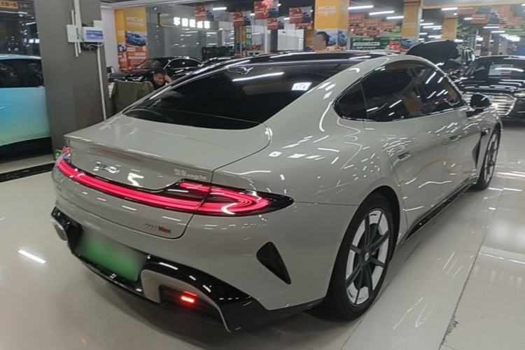 Used Xiaomi Auto SU7 2024 Four-Wheel Drive Ultra-Long Range Advanced Intelligent Driving Max Edition Rear Right 45 Deg