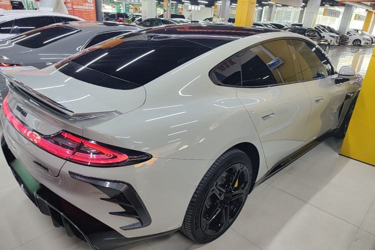 Used Xiaomi Auto SU7 2024 Four-Wheel Drive Ultra-Long Range Advanced Intelligent Driving Max Edition Rear Right 45 Deg