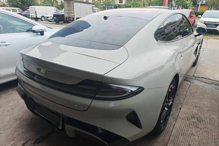 Used Xiaomi Auto SU7 2024 Rear-Drive Long-Range Intelligent Driving Version Rear Right 45 Deg