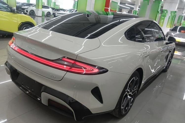 Used Xiaomi Auto SU7 2024 Rear-Drive Long-Range Intelligent Driving Version Rear Right 45 Deg