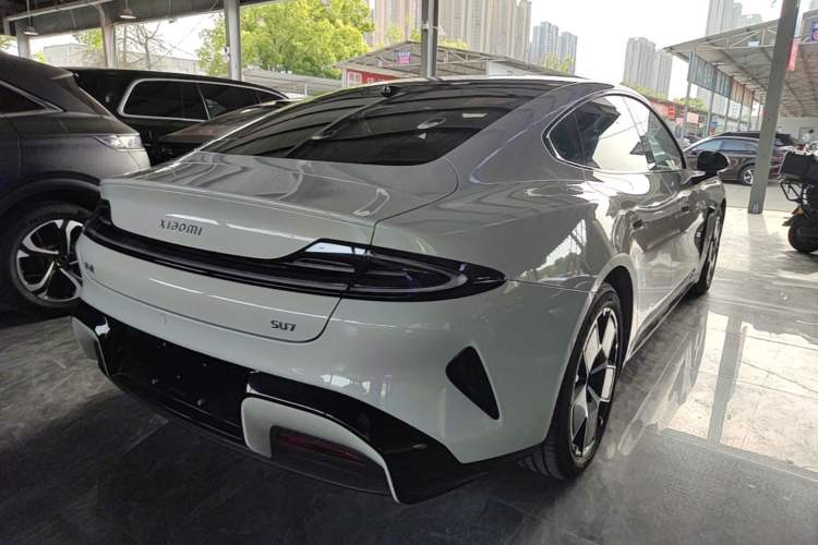 Used Xiaomi Auto SU7 2024 Rear-Drive Ultra-Long Range Advanced Pro-Level Intelligent Driving Version Rear Right 45 Deg