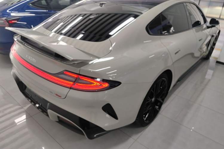 Used Xiaomi Auto SU7 2024 Four-Wheel Drive Ultra-Long Range Advanced Intelligent Driving Max Edition Rear Right 45 Deg