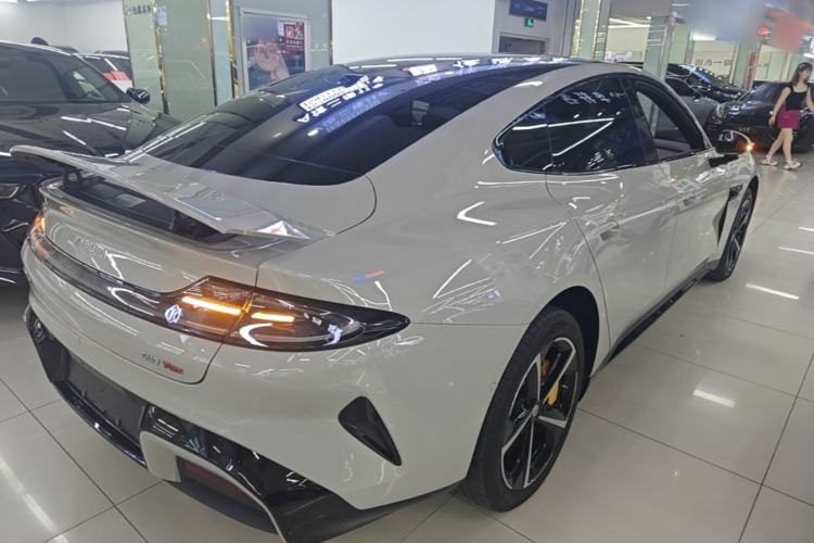 Used Xiaomi Auto SU7 2024 Four-Wheel Drive Ultra-Long Range Advanced Intelligent Driving Max Edition Rear Right 45 Deg