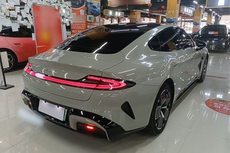 Used Xiaomi Auto SU7 2024 Rear-Drive Long-Range Intelligent Driving Version Rear Right 45 Deg