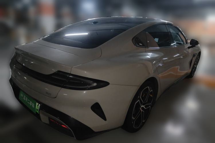Used Xiaomi Auto SU7 2024 Rear-Drive Ultra-Long Range Advanced Pro-Level Intelligent Driving Version Rear Right 45 Deg