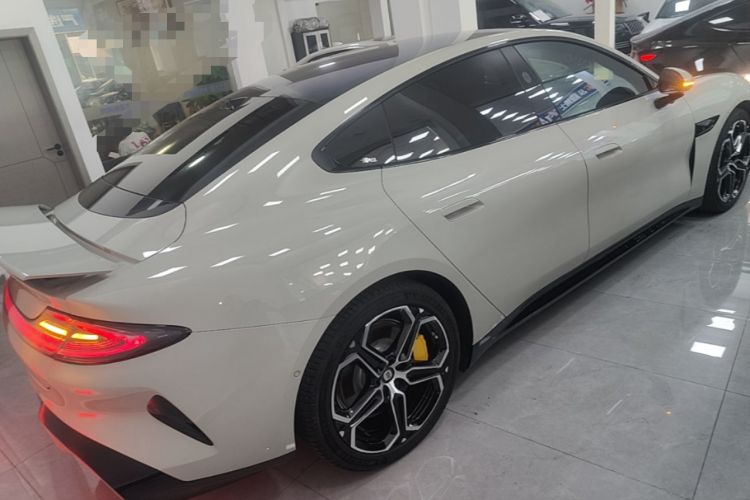 Used Xiaomi Auto SU7 2024 Four-Wheel Drive Ultra-Long Range Advanced Intelligent Driving Max Edition Rear Right 45 Deg